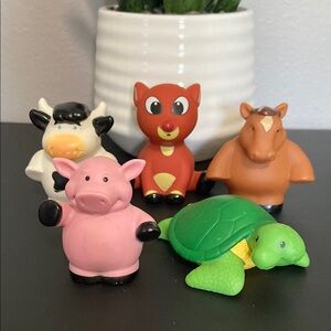 5 Animals Toddler Playset: 3 Tomy/John Deere Farm Animals & more…